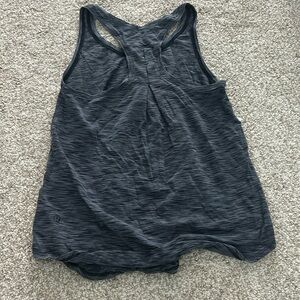 Lululemon tank, worn once, very good for outside activity